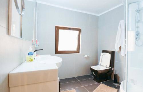 Casa Veranda - 3 Bedroom House with BBQ & Backyard - Foto 12