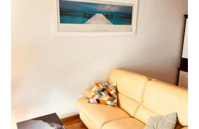 T2 Tout confort TV 55' avec canal séries netflix Disney Dazen Bein sport apple TV OCS paramount prime vidéo - Foto 13