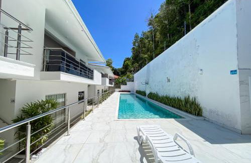 Apto Térreo com 2 quartos (ambos com ar split), sendo 1 suíte, internet privativa 300MBPS, no Residencial Vila Regina, condominio com piscina e área gourmet bem próximo a praia de Taperapuã - Foto 12