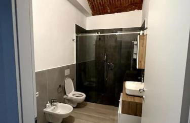 Immense Secret Cave - Foto 16