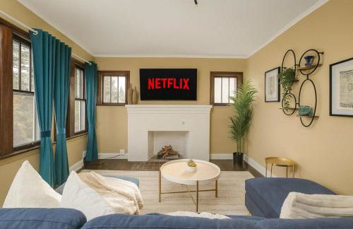 10 Mins To The Big House and Sleeps Up To 10 Guests - Foto 46