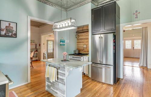 Families Welcome! Historical Hideaway in Palmetto - Foto 5