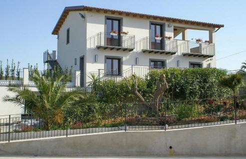 Nice Apartment In Mazzarino With Wifi - Foto 8