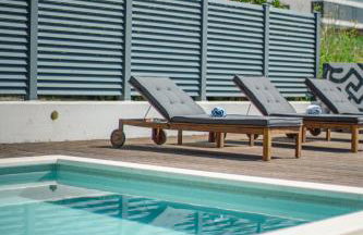 Cozy seaside apartment with private pool & terrace - Foto 43