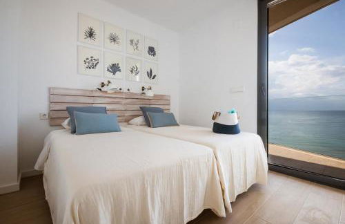 Modern sea front Sea Water - Photo 30