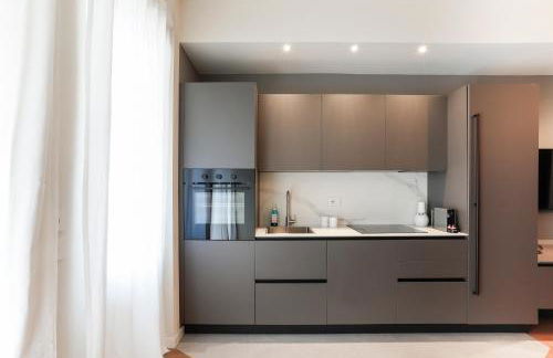 MilanLife Apartments - DTown Modern - Photo 13