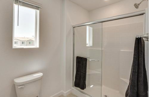 5 Mi to Vegas Strip Family Townhome Near Parks! - Foto 13