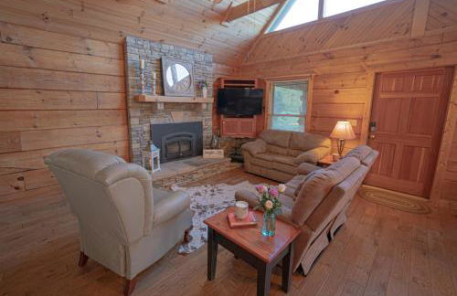 Poppy’s Place Cabin - Photo 3