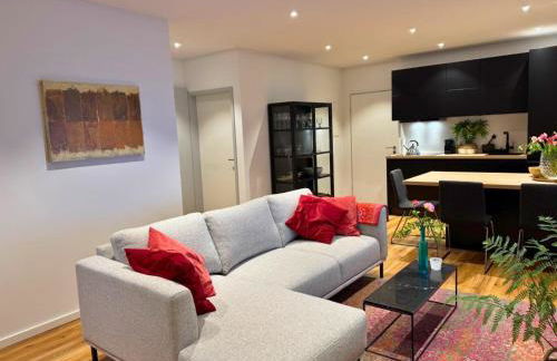 Top Apartment in Kranenburg - central & quiet - terrace and large windows - incl parking, fast WiFi, Box-Spring bed, washer & dryer, Netflix - Foto 1