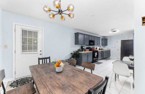 Modern Scottdale Escape Minutes to Atlanta - Foto 18