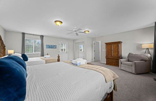 Golden View Townhouse - Walk to Downtown! - Photo 20