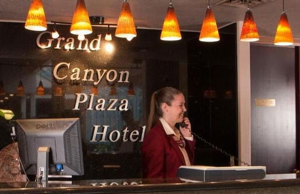 Canyon Plaza Premier Studios and Apts - Foto 3