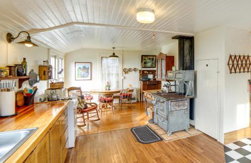 Rustic Oceanfront Mendocino Coast Cottage with Deck! - Foto 8