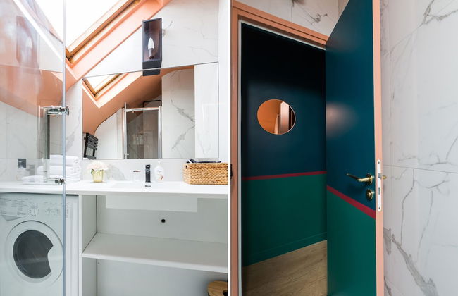 Luxury 2 Bedroom Duplex - Beautiful Monument View - Photo 28