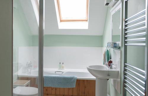 Coachmans Bothy - 50m from the beach - Foto 43