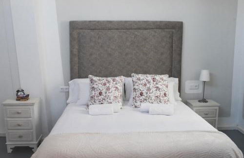 Valencia Apartamentos Goya - Photo 29