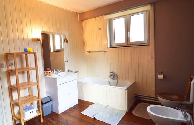 Stone-built Holiday Home in Dinant With Terrace - Photo 9