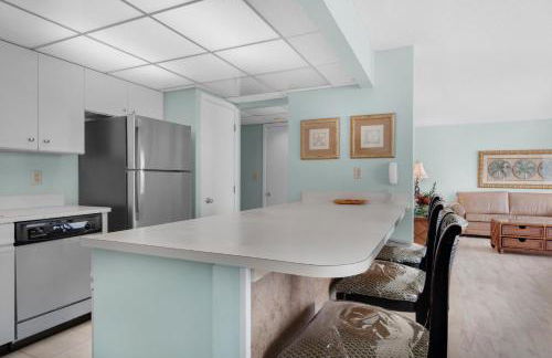 Edgewater Tower 2-307 - Foto 24