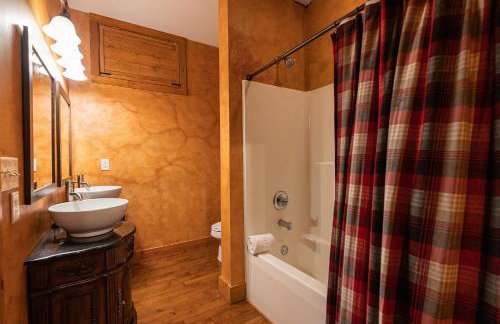 MoonShadow Lakeview Cabin-3 Story Nantahala Lake - Foto 20