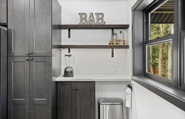 The Breck by Avantstay Modern 6bdr Cabin w/ Hot Tub & Game Room - Foto 25