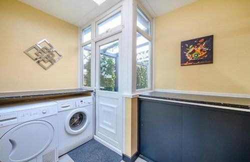 -CH- Stylish & Relaxed Stay,Free Parking,Free WiFi - Foto 48