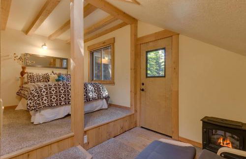 West Pine Cabin on the West Shore by Tahoe Getaways - 2 BR w 2 Bonus Rooms, Hot Tub, Pool Table & Pet Friendly - Foto 10