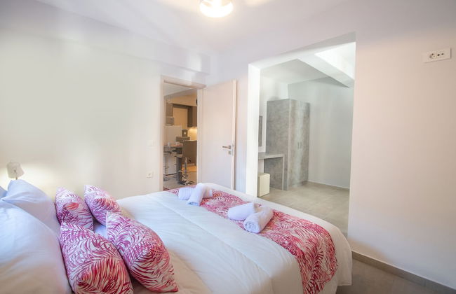 Ithaka Deluxe Home - Foto 24