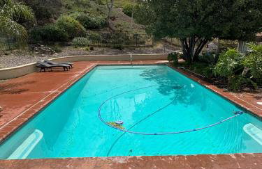 Riverside Views & Pool Retreat - Foto 28