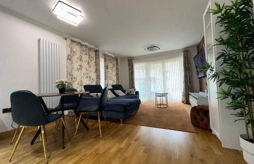 little hideout, Luxury Apartment - Photo 3