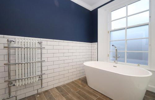 Dollar Apartments-41 Bridge Street - Photo 35