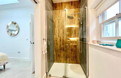 Tropical Gardens 1 bed cottage Central Newlyn - Photo 6