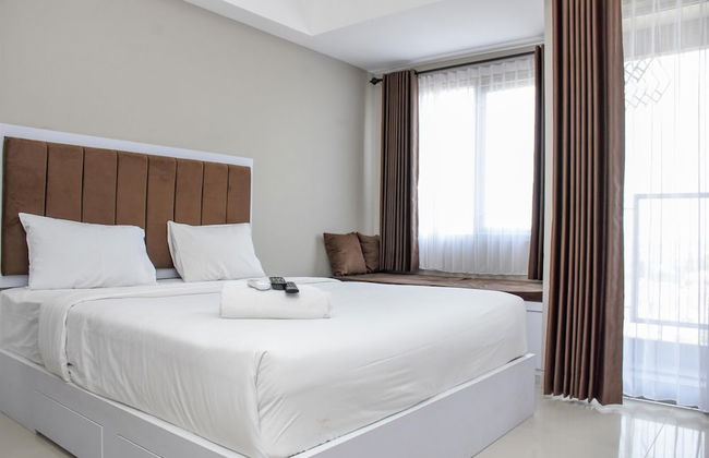 Comfort Studio at LRT City Jatibening Apartment - Photo 1
