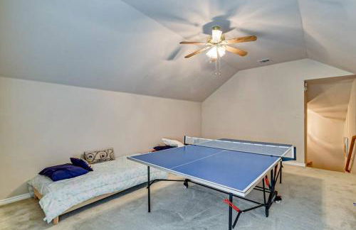 PRIVATE POOL w/Full Amenities by BLD & Joe Pool LK - Foto 13