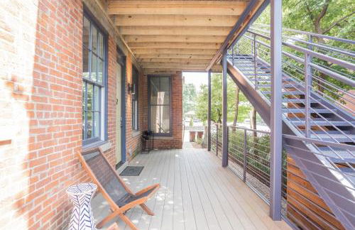 1BR with Parking - Walk to Convention Center & Stadiums - Foto 17