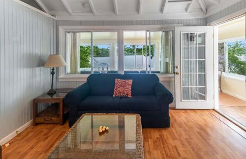 Family Lakefront Adventure House 3BR wFirepit & Scenic - Foto 29