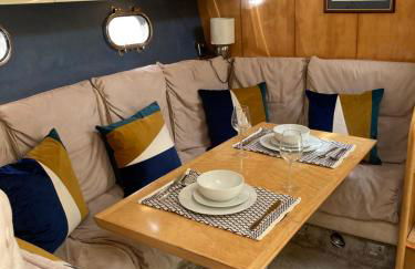 Entire Boat at St Katherine Docks 2 Available select using room options - Photo 15
