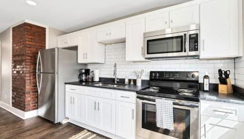 Lavish Flat w King Bed in near DT Food & Shops - Foto 3