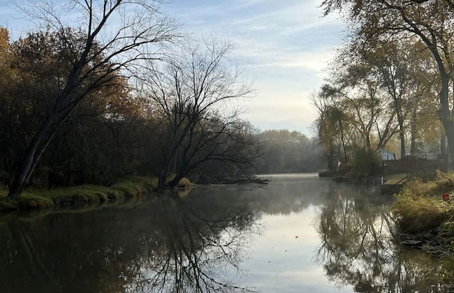 Cozy 3BR Cabin With Hot Tub on Nippersink Creek - Foto 41