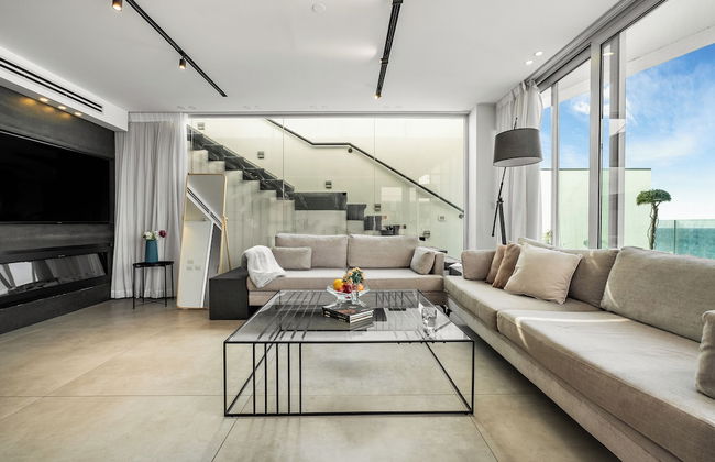 Rooftop Jacuzzi Penthouse by Sea N' Rent - Foto 12