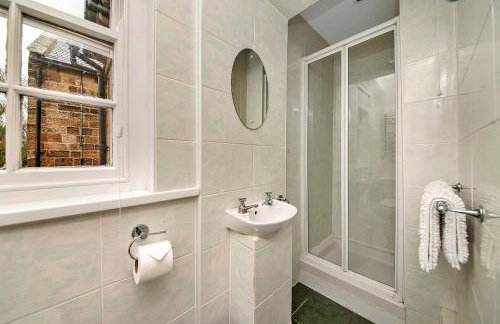 Finest Retreats - York Hall Apt - Photo 15