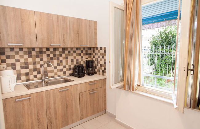 Fabulous Apartment Across Flisvos - Foto 19