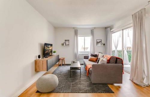 Sophisticated Long Beach Suite with Patio Dining and Parking NRP21-00185 - Foto 2