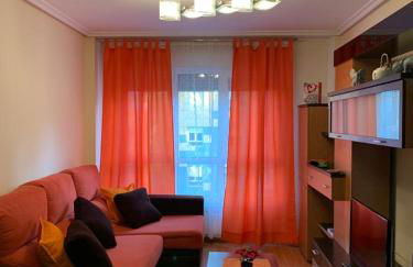 APARTAMENTO MOTA-2 HUCA-LOS PRADOS; PARKING Y WIFI GRATIS - Foto 1