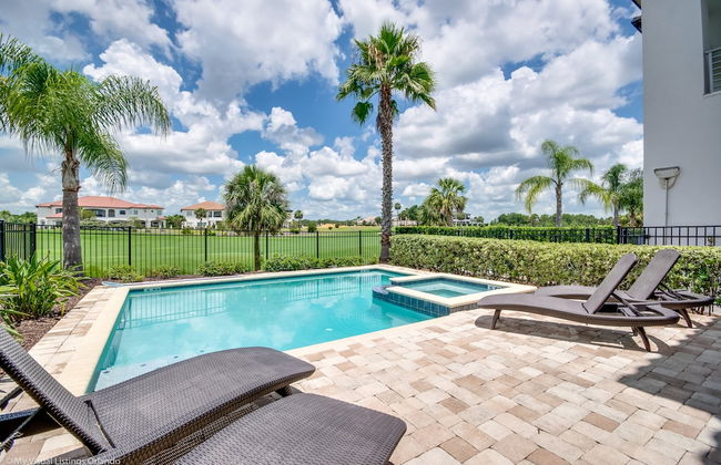 Elegant 5 BD, 5 BH Villa - Foto 25