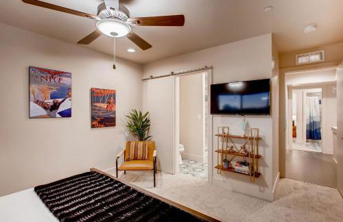 Elegant Townhome Near Old Town, Breweries and River! - Foto 38