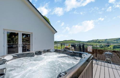 Llwynblyfyn - Photo 2