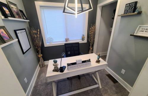 Newly Built Waterfront home w/Amazing Views - Foto 37