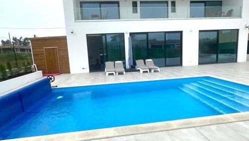 Casa Iroko - a modern villa, with private pool, in a quiet area - Photo 2, sunbed