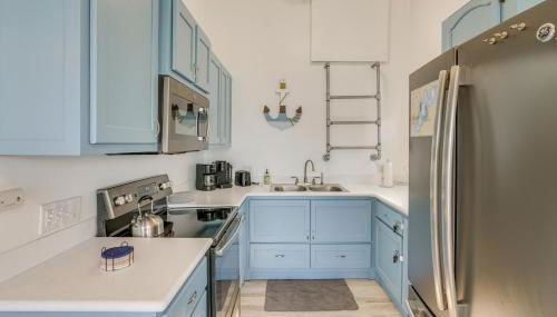 Lakefront Gem with Watercrafts and Dock in Coldwater! - Foto 5