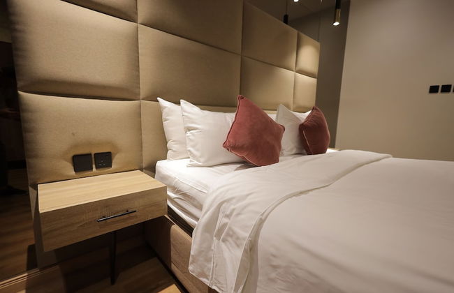 XYZ Hotel - Photo 13